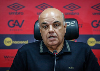 Sport: Em pronunciamento, Yuri Romão solicita reunião com governadora e cobra punição após ataque ao ônibus do Fortaleza