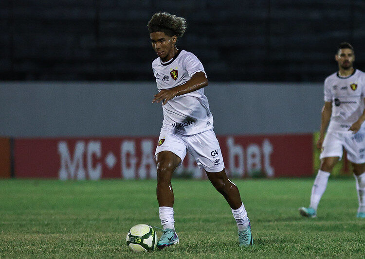 Sport: Pedro Lima celebra renovação de contrato e comenta sobre partida contra o Trem/AP pela Copa do Brasil