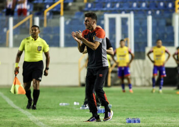 Sport: Mariano Soso comenta estreia de Lucas Lima e valoriza persistência do time em virada contra o Itabaiana: “Vitória merecida”