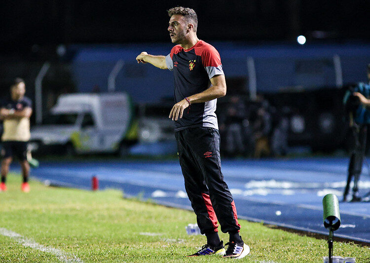 Sport: Mariano Soso celebra classificação na Copa do Brasil e enxerga crescimento da equipe