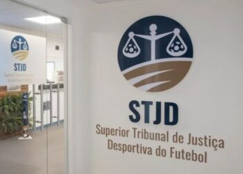 Em nota, STJD não descarta punição a torcida do Sport após ataque ao ônibus do Fortaleza