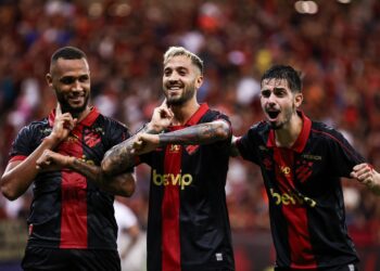 Sport vira para cima do Treze e faz a festa no “Carnaval”