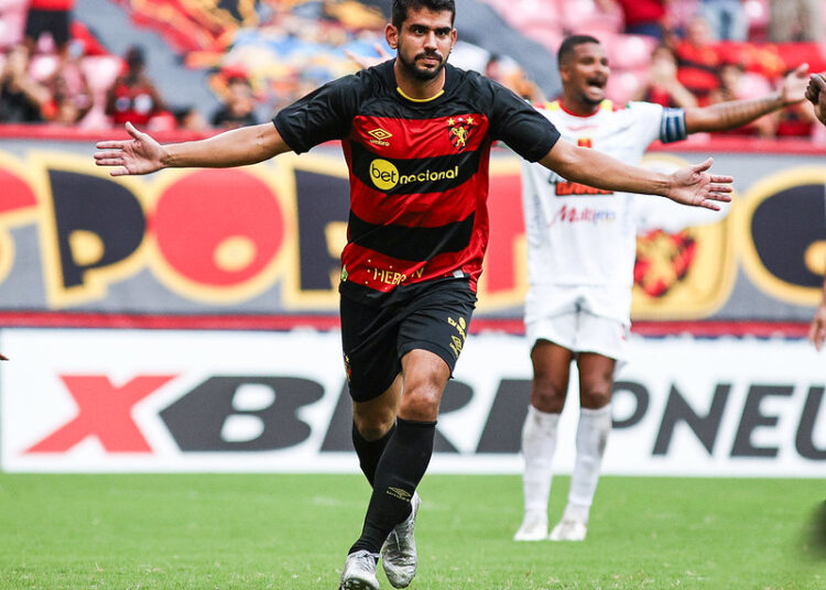 Zé Roberto assina contrato em definitivo com o Sport após rescisão com o Ceará