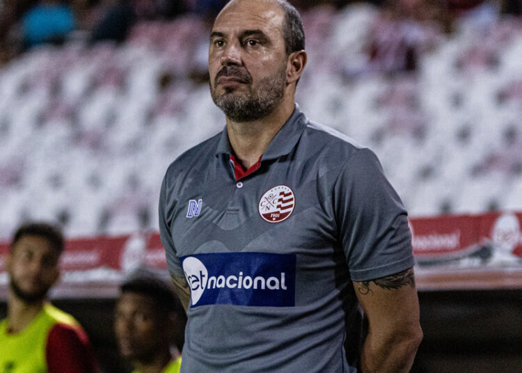 Náutico: Allan Aal enxerga “falta de equilíbrio emocional” em desempenho contra o River/PI
