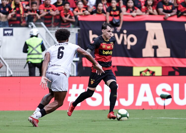 Sport vence Santa Cruz nos pênaltis e avança à decisão do Pernambucano