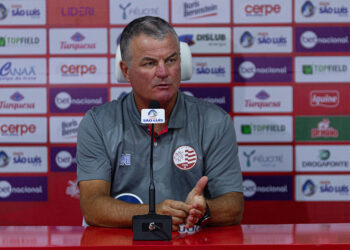 Mazola Júnior exalta poder de reação do Náutico em empate contra o São Bernardo