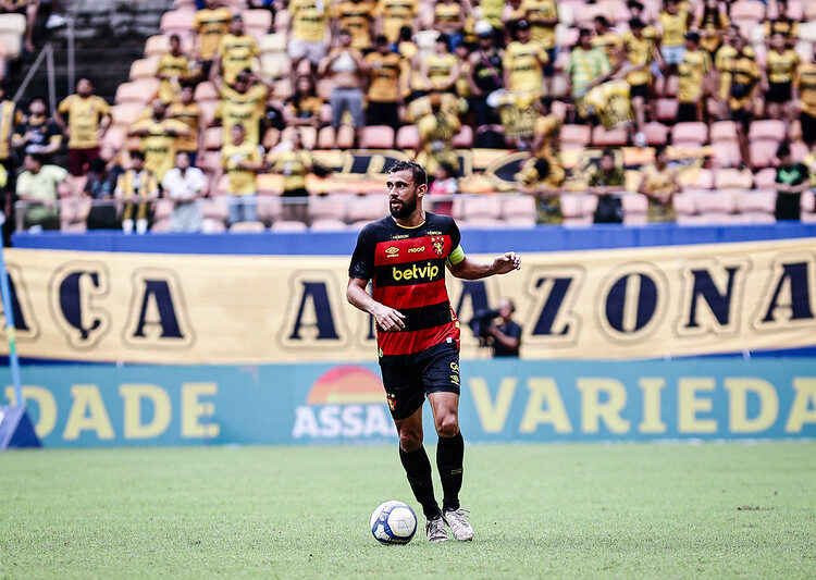 Luciano Castán destaca bom momento do Sport na temporada e comenta sobre partida contra o Vila Nova