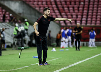 Mariano Soso elogia desempenho do Sport contra o Vila Nova: “Vitória bem construída e alcançada com autoridade”