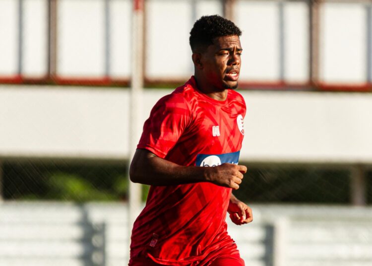 Náutico confirma contratação do volante Marco Antônio que estava na Portuguesa/SP