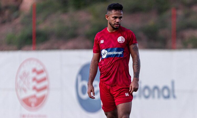 Dois atletas chegam a acordo e encaminham saída do Náutico