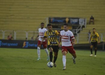 Náutico volta a jogar mal e perde do Volta Redonda