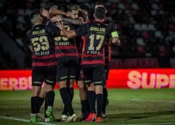 Com gol de pênalti no final, Sport arranca empate diante do Botafogo-SP