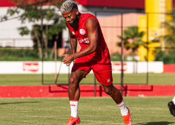 Lateral esquerdo Luiz Paulo. Foto: Gabriel França / Náutico