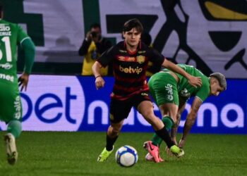 Sonolento, Sport sofre empate da Chapecoense no apagar das luzes