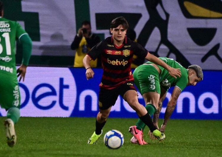 Sonolento, Sport sofre empate da Chapecoense no apagar das luzes