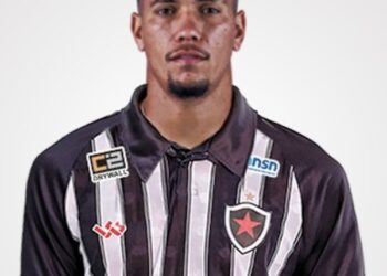 Vinicius Leite vai para o Botafogo-PB e da chapeu no Náutico