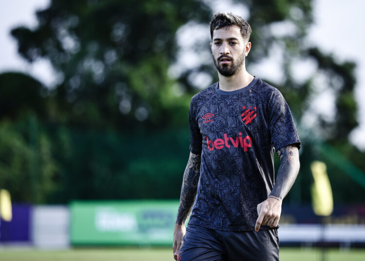 Sport: Fabrício Domínguez está recuperado de lesão e pode ser opção contra o Mirassol