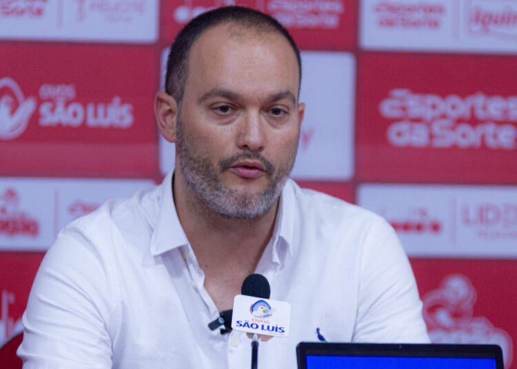 Náutico: Novo executivo de futebol comenta sobre perfil de treinador e busca por jogadores em apresentação