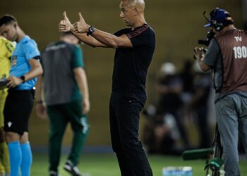 Pepa demonstra insatisfação com desempenho do Sport contra o Mirassol