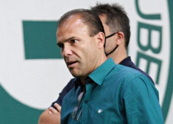 Santa Cruz encaminha contratação de Harlei Menezes como novo executivo de futebol