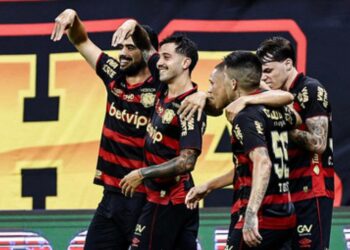 Zé Roberto faz dois e Sport vence o Ituano na Arena de Pernambuco