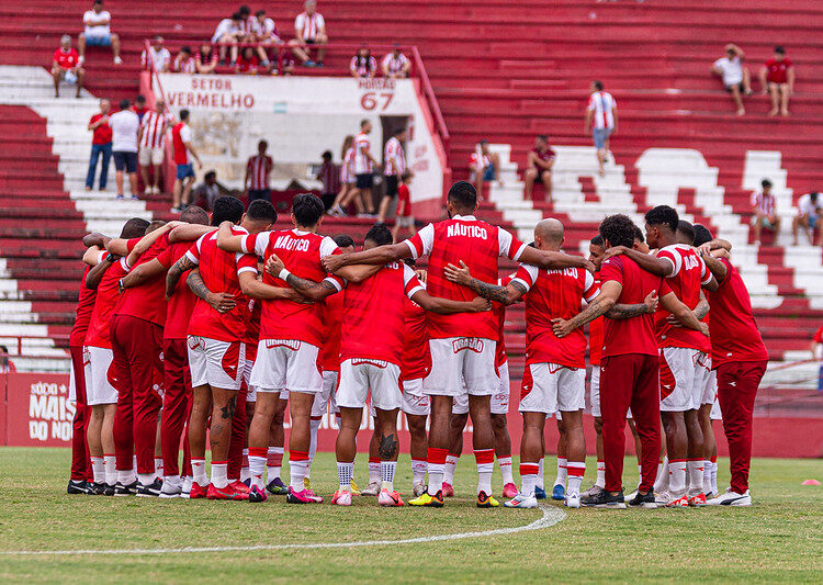 Náutico mantém 11 atletas no elenco para 2025; confira os nomes