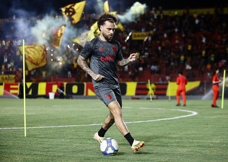 Sport recebe o Ceará na volta da Ilha do Retiro @paulopaivafoto/@sportrecife