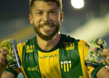 Santa Cruz: Técnico confirma acordo para contratação do atacante Jhonatan Ribeiro, ex-Ypiranga/RS