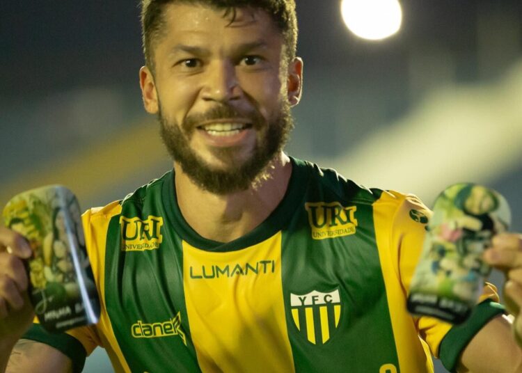 Santa Cruz: Técnico confirma acordo para contratação do atacante Jhonatan Ribeiro, ex-Ypiranga/RS