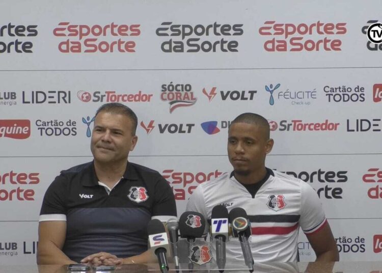 “É o clube que eu amo, me identifico bastante”, diz Everton Sena em retorno ao Santa Cruz