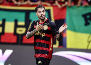 Sport negocia com Racing-ARG e fica próximo de manter Fabrício Domínguez em definitivo