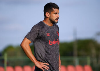 Sport: Zé Roberto rompe ligamento e está fora da reta final da temporada