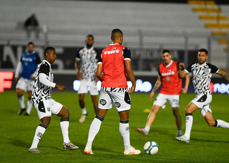 De olho no rival: Confira informações sobre a Ponte Preta que enfrenta o Sport pela 37° rodada da Série B