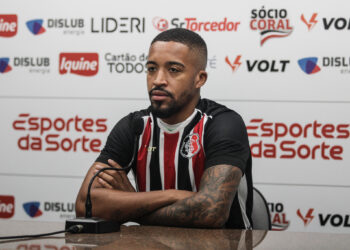 Em apresentação, Yuri Ferraz exalta a torcida, destaca principais características e quer fazer história no Santa Cruz