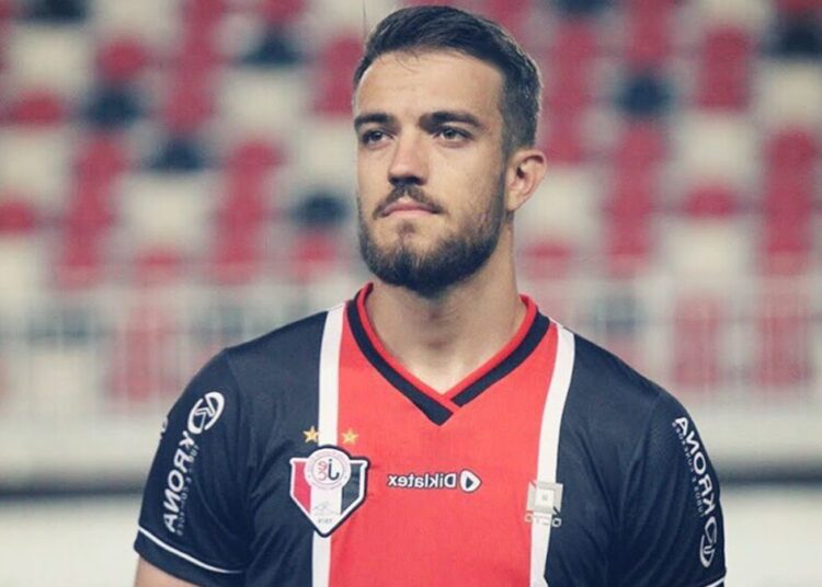 Náutico encaminha contratação do zagueiro Léo Coltro, ex-Porto Vitória/ES e Joinville