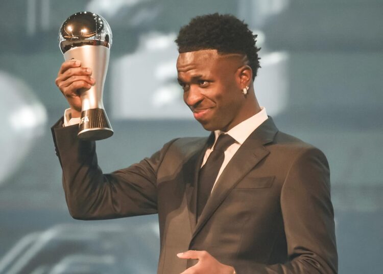 Vinícius Jr. vence o prêmio The Best da FIFA, de melhor jogador do mundo