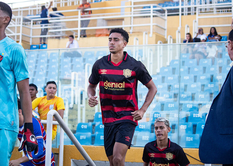 Sport prorroga contrato do zagueiro Marcelo Ajul