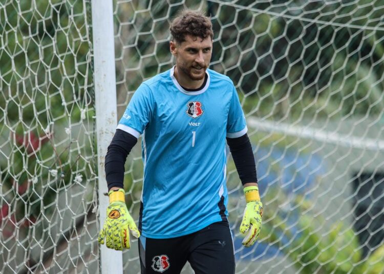 Em apresentação no Santa Cruz, Deivity enaltece torcida e define passagem pelo Náutico como “atípica”