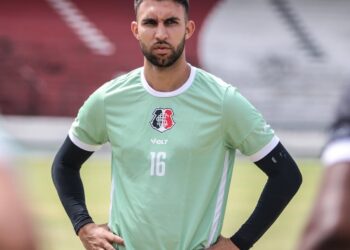 Santa Cruz: “Ninguém quer começar tendo uma derrota”, diz Henrique Lordelo após resultado adverso em amistoso