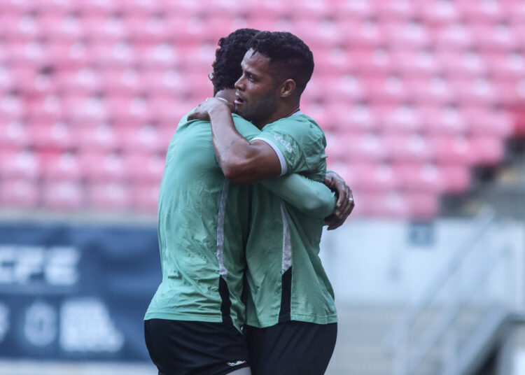 Santa Cruz vence time sub-20 em jogo-treino na Arena de Pernambuco