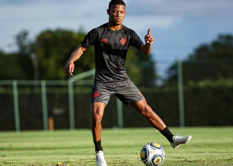 Sport confirma saída de Paulinho em definitivo e empréstimo de pratas da casa