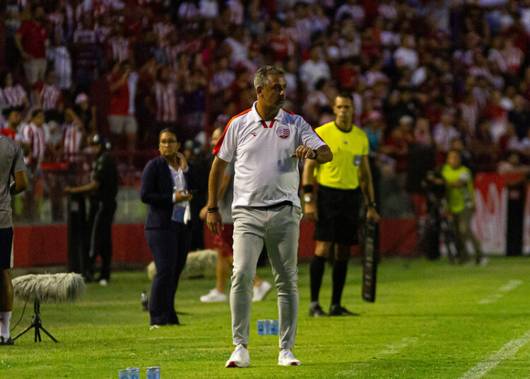 Marquinhos Santos lamenta empate do Náutico com o Petrolina: “Ninguém está satisfeito com o resultado”