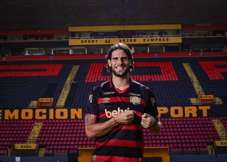 Gonçalo Paciência apresentado pelo Sport. Foto: @paulopaivafoto/@sportrecife