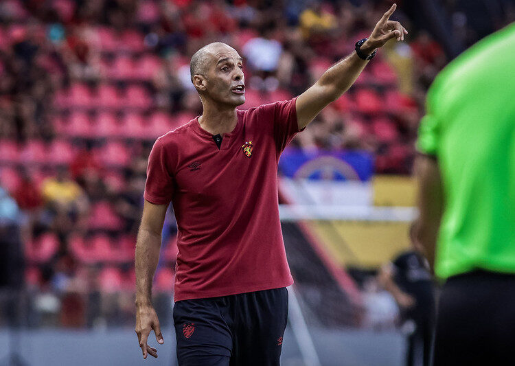César Lucena elogia partida do Sport contra o Retrô e destaca importância da experiência adquirida pelos jovens nos primeiros jogos do Estadual