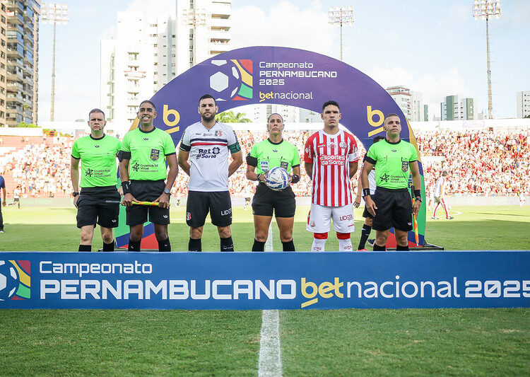 Santa Cruz pede árbitro de fora e VAR em seus jogos no Campeonato Pernambucano