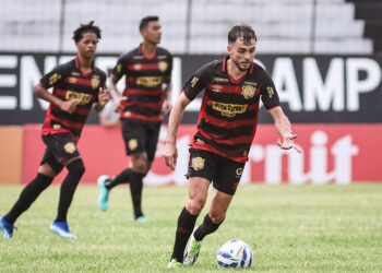 Sport recebe o Jaguar pelo Pernambucano. Foto: Paulo Paiva / Sport