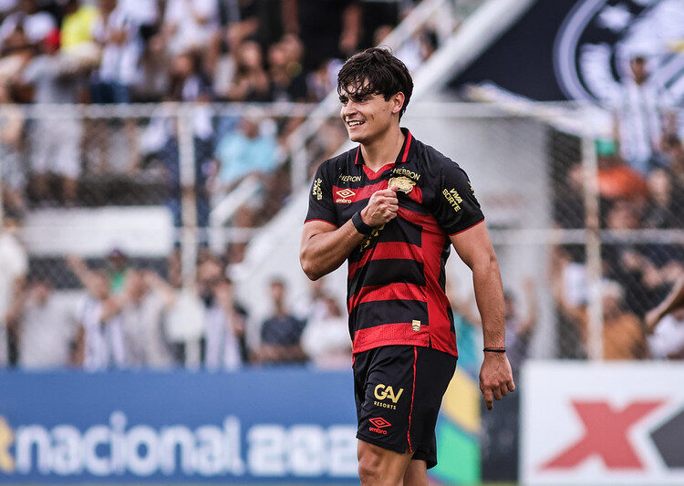 Lenny Lobato celebra primeiro gol com a camisa do Sport e projeta partida contra o Jaguar