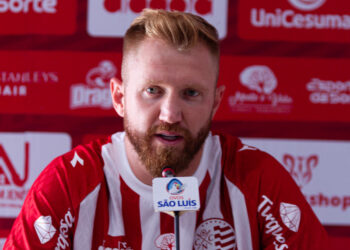 Em apresentação, Fagner Alemão ressalta acessos na carreira e celebra estreia com vitória no Náutico