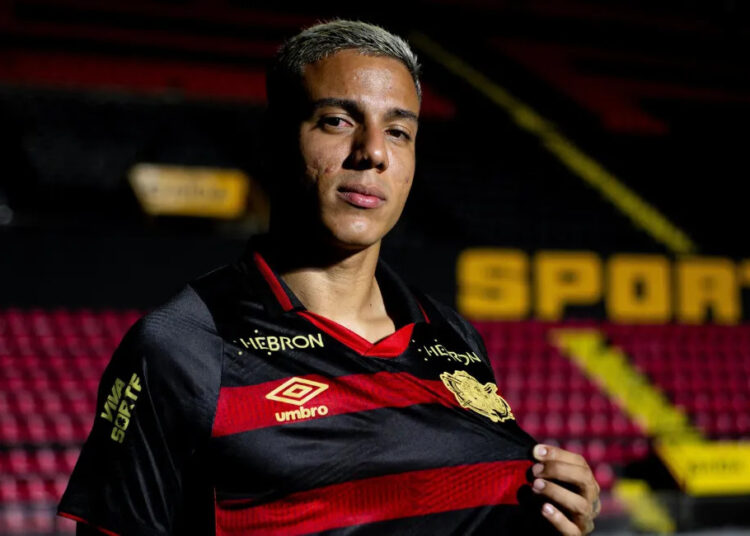 Sport confirma a contratação do atacante Carlos Alberto