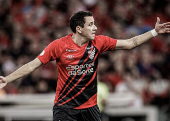 Sport fica próximo de contratar atacante Pablo, ex-Athletico/PR